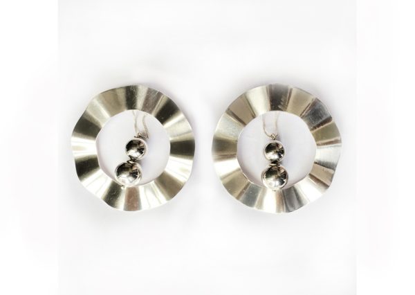 Hiratekinternational Earring