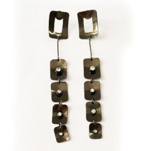 Hiratekinternational Earring