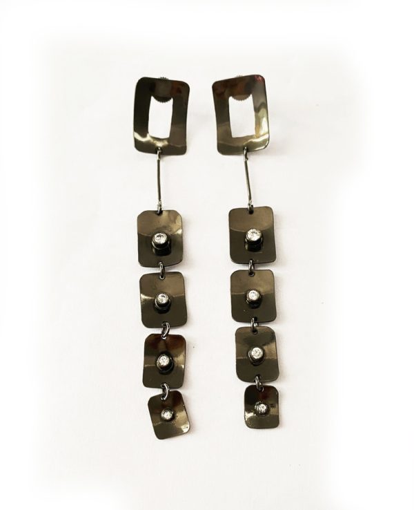 Hiratekinternational Earring