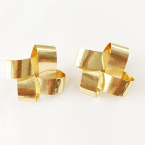 Hiratekinternational Earring