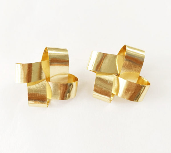 Hiratekinternational Earring